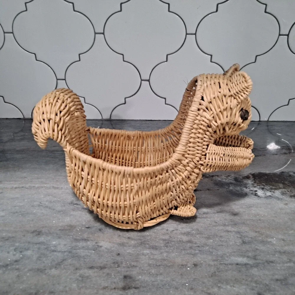 Wicker Squirrel Shaped Basket, Brown, Medium Indoor Freestanding
